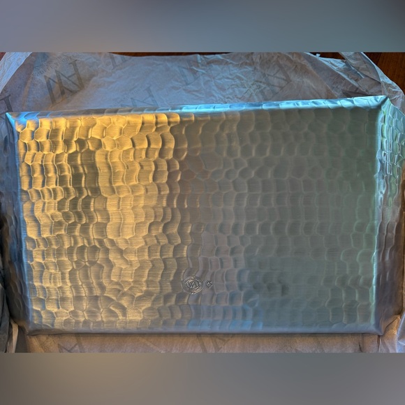 NEW Wendell August Textured Aluminum “Wintersong” metal tray original packaging - Picture 2 of 6